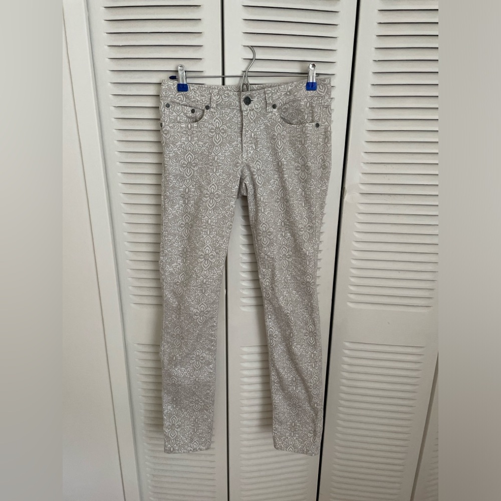 Prana Kara Jeans White/Beige/Gray Pattern